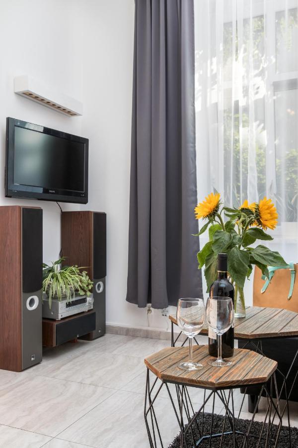 Cracow Best Location Apartment With Garden By Cozyplace Cracovia Esterno foto